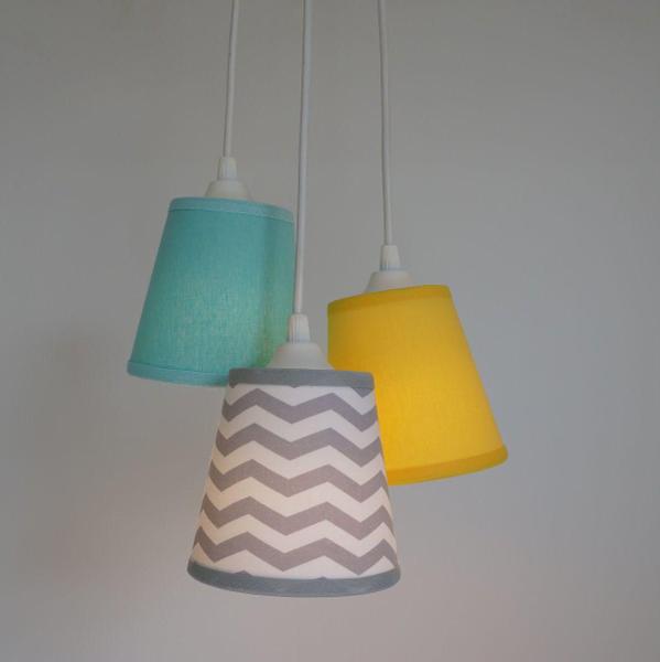 Imagem de Lustre Pendente Bebê Cacho Mix Tecidos Chevron Cinza, Amarelo e Verde Água