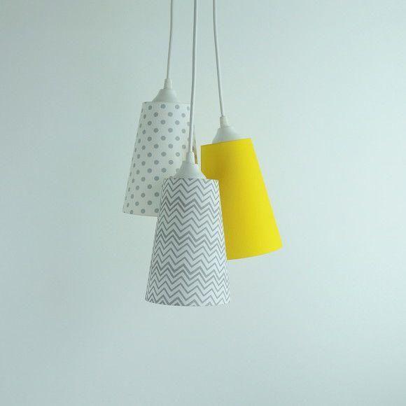 Imagem de Lustre Pendente Bebê Chevron Cinza, Branco E Amarelo