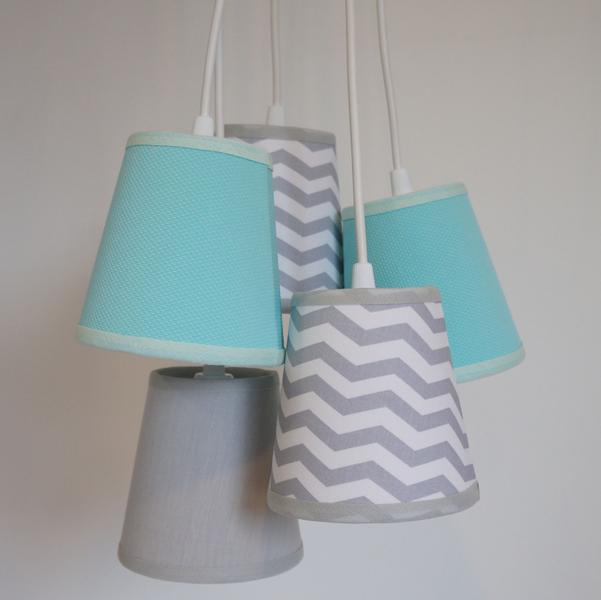 Imagem de Lustre Pendente Cacho Crie Casa Tiffany e Chevron Cinza