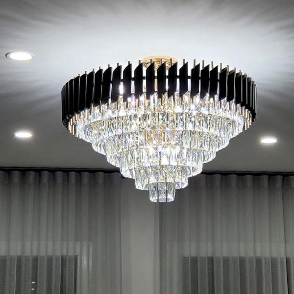 Imagem de Lustre Pendente De Cristal K9 Moderno Redondo 75cm Grande Clássico Vana Preto E Dourado P/ Sala Estar Jantar Mesa Quarto Hall Escada