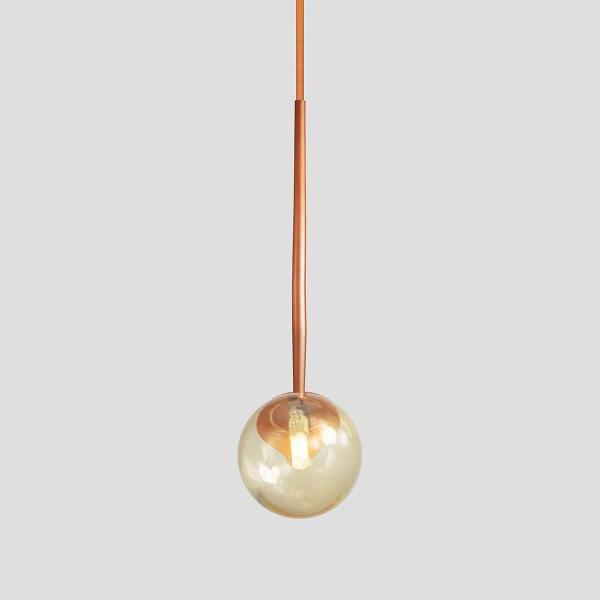 Lustre Pendente On Ly - Bronze Com Globo De Vidro Âmbar - Trybo Imagem de Lustre Pendente On Ly - Bronze Com Globo De Vidro Âmbar