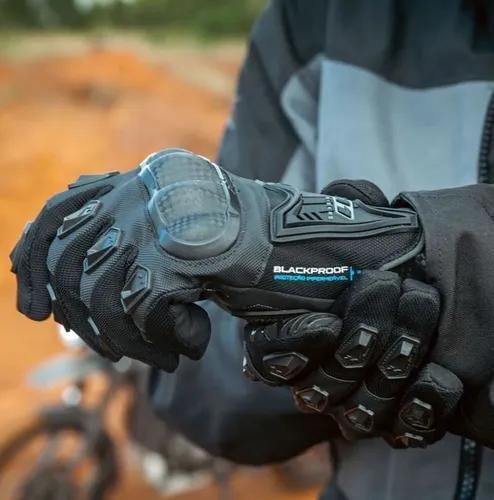 Luva Blackout Proof X11 Preta Impermeável Motociclista Moto Imagem de Luva Blackout Proof X11 Preta Impermeável Motociclista Moto