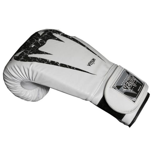 Luva De Boxe Venum Giant Brasil Branca + Bandagem Preta 4M + Protetor Bucal Preto - Venum Imagem de Luva De Boxe Venum Giant Brasil Branca + Bandagem Preta 4M + Protetor Bucal Preto - Venum