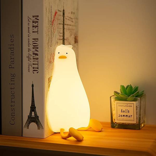 Imagem de Luz noturna HAPPYBAG LED Lying Flat Duck, regulável em 3 níveis