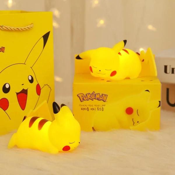 Imagem de Luz Noturna Pokémon Pikachu Infantil - Lâmpada de Cabeceira Fofa para Presente