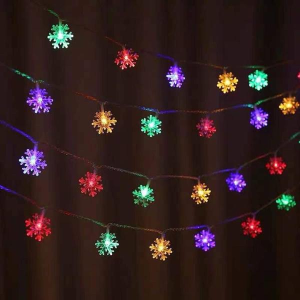 Imagem de Luzes de Cordão com Flocos de Neve - Decoração Criativa para Árvore de Natal