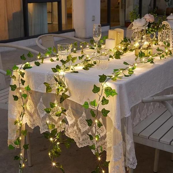 Imagem de Luzes de Fada com Folhas Verdes para Árvore de Natal - Alimentadas por Bateria