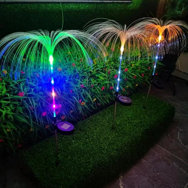 Imagem de Luzes Solares de Água-Viva para Jardim - À Prova D'Água e LED - Ideal para Natal, Quintal e Varanda