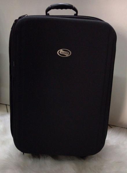 Mala de viagem 23kg media 60x42x20 com rodinhas resistente frabags01 Mala de viagem 23kg media 60x42x20 com rodinhas resistente frabags01