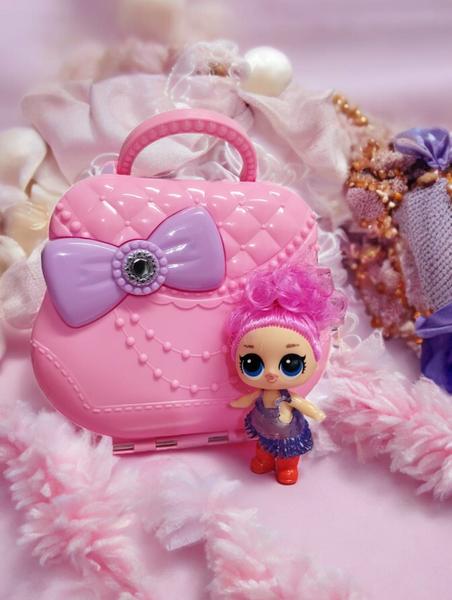 Maleta LOL com Bonecas e Acessórios - Brinquedo Infantil Portátil e Criativo - Envio Nacional Imagem de Maleta LOL com Bonecas e Acessórios - Brinquedo Infantil Portátil e Criativo