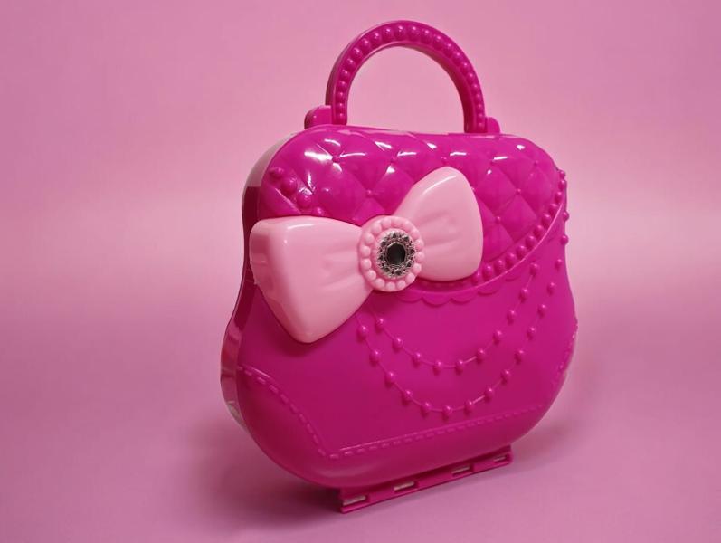 Maleta LOL com Bonecas e Acessórios - Brinquedo Infantil Portátil e Criativo - Envio Nacional Imagem de Maleta LOL com Bonecas e Acessórios - Brinquedo Infantil Portátil e Criativo