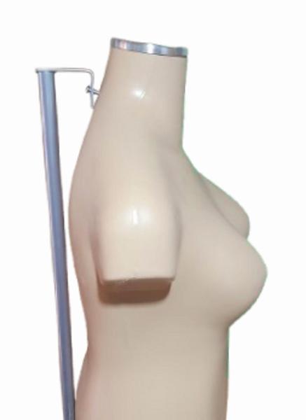 Imagem de Manequim feminino (Busto plus size GG) bege com tampa e pedestal H na cor prata.