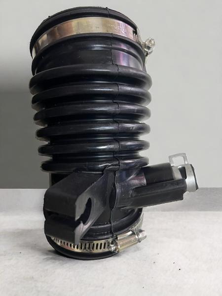 Mangueira Filtro De Ar Tbi Honda New Civic 1.8 2.0 Hrv 1.8 - Geober Imagem de Mangueira Filtro De Ar Tbi Honda New Civic 1.8 2.0 Hrv 1.8