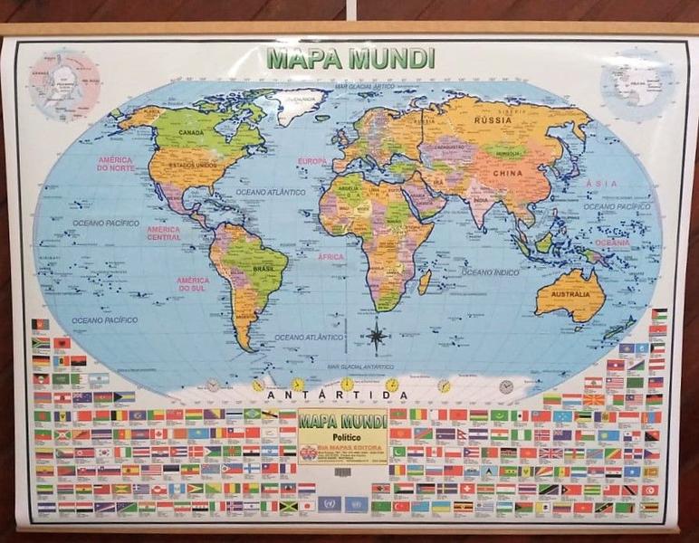 Imagem de Mapa Mundi em Braile - Laminado com Moldura em MDF - B.i.a Editora