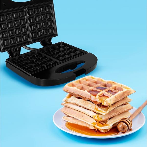 Máquina De Waffle Agratto Aroma AWAF01I-01 Preto 750W - 127V Imagem de Máquina De Waffle Agratto Aroma AWAF01I-01 Preto 750W - 127V