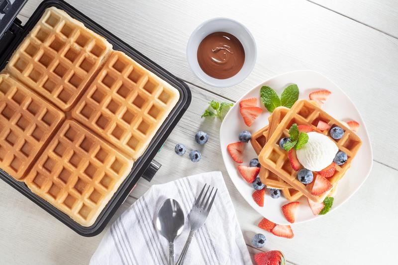 Imagem de Máquina de waffle Belga CucinaPro - Capacidade 4 waffles