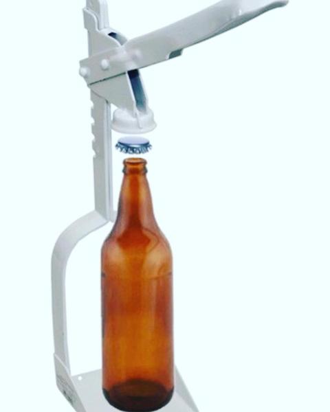 Imagem de Maquina Tampadora De Garrafa De Cerveja E Cachaça Artesanal