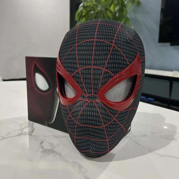 Imagem de Máscara de Cosplay do Homem-Aranha com Olhos em Movimento - Brinquedo Infantil com Controle Remoto