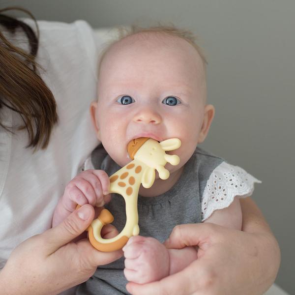 Imagem de Massageando girafa Teether Dr. Brown's Ridges sem BPA 3 milhões ou mais