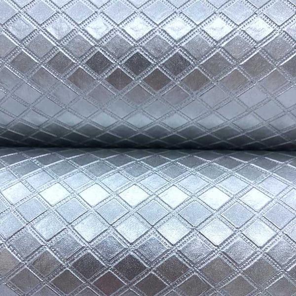 material sintético Festa Matelassê Prata Metalizado Ref 182 - Tex Papel Imagem de material sintético Festa Matelassê Prata Metalizado Ref 182