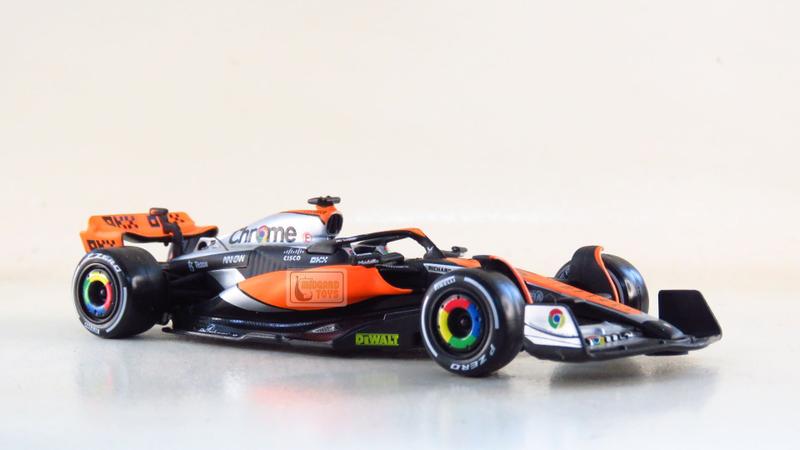 Imagem de McLaren MCL60 - Oscar Piastri 81 - British GP - Formula 1 2023 - McLaren Formula 1 Team - 1/43 - Bburago