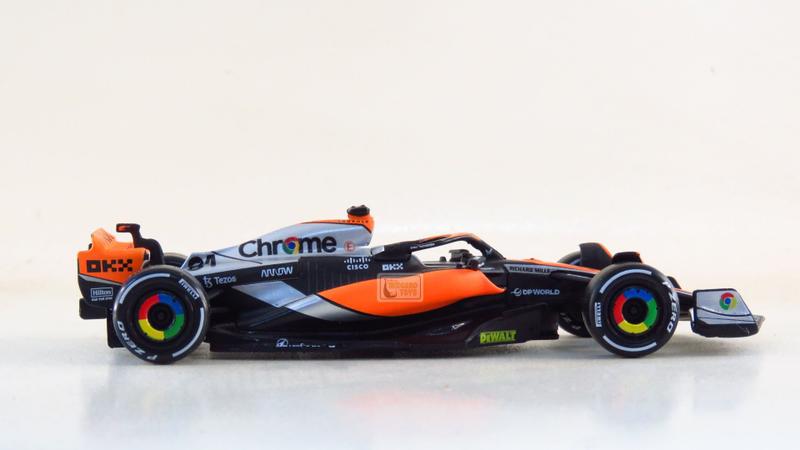 Imagem de McLaren MCL60 - Oscar Piastri 81 - British GP - Formula 1 2023 - McLaren Formula 1 Team - 1/43 - Bburago