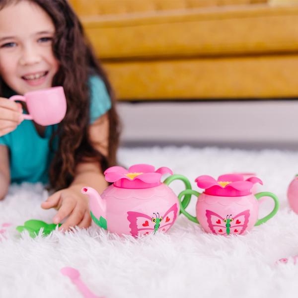 Melissa & Doug Bella Butterfly Pretend Play Tea Set (Pretend Play, Material seguro para alimentos, construção sem BPA, construção durável, embalagem sem frustração) - Melissa & Doug Imagem de Melissa & Doug Bella Butterfly Pretend Play Tea Set (Pretend Play, Material seguro para alimentos, construção sem BPA, construção durável, embalagem sem frustração)
