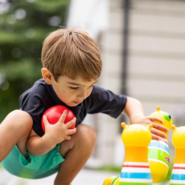 Imagem de Melissa &amp Doug Sunny Patch Giddy Buggy Bowling Action Game - 6 Pinos de Inseto, 1 Bola de Plástico