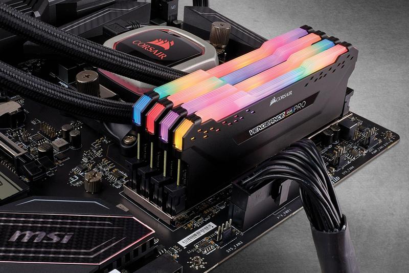 Imagem de Memória Corsair Vengeance RGB PRO 32GB (4x8GB) DDR4 3600MHz