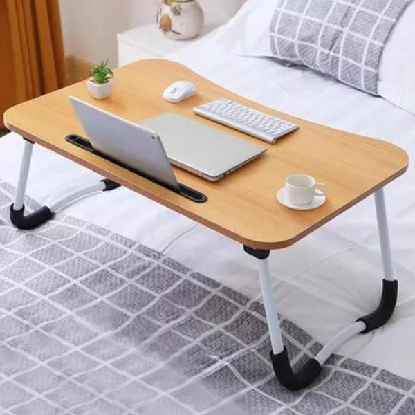 Imagem de Mesa Bege Dobrável  para Notebook e Tablet