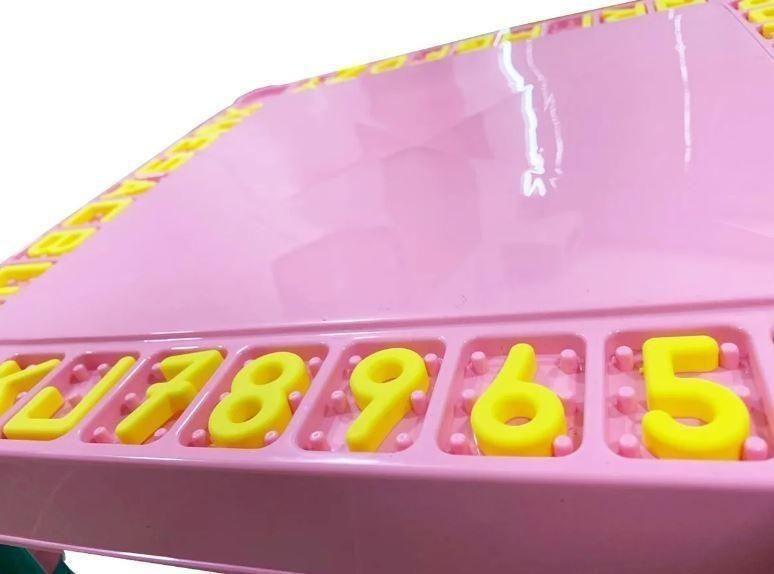 Imagem de Mesa De Atividades Infantil Rosa Com 2 Cadeiras Desmontável