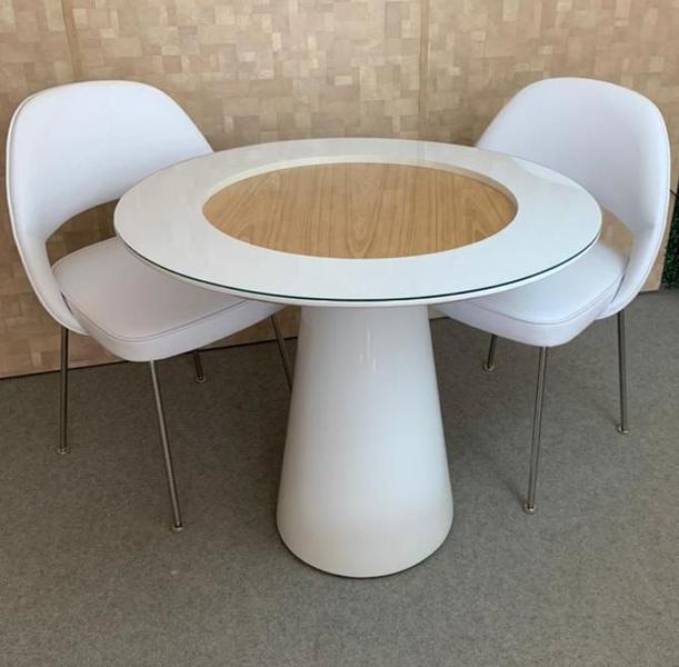 Imagem de Mesa de Jantar Cone Concavo 90 cm Laqueada com Vidro Branca