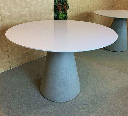 Imagem de Mesa de Jantar Cone Concreto 130 cm Tampo Laqueada