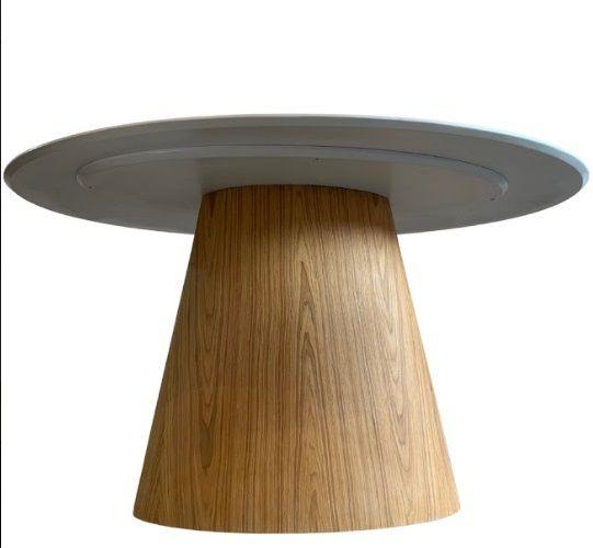 Imagem de Mesa de Jantar Cone Oval 137x90 cm Base Laminada em Madeira Freijó