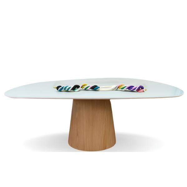 Imagem de Mesa De Jantar Cone Oval Orgânica 160x90cm Base Carvalho Branco Tampo Branco