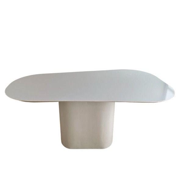 Imagem de Mesa de Jantar Modelar  Orgânica Laqueada 160x90