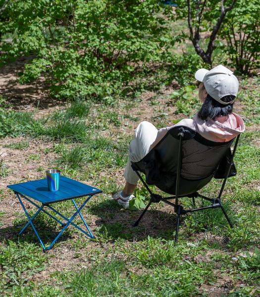 Imagem de Mesa dobrável de acampamento iClimb Ultralight Compact com bolsa de transporte