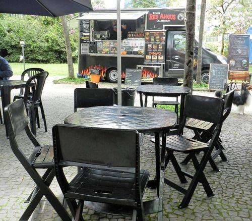 Imagem de Mesa Dobrável De Plástico Resistente Prática Barata