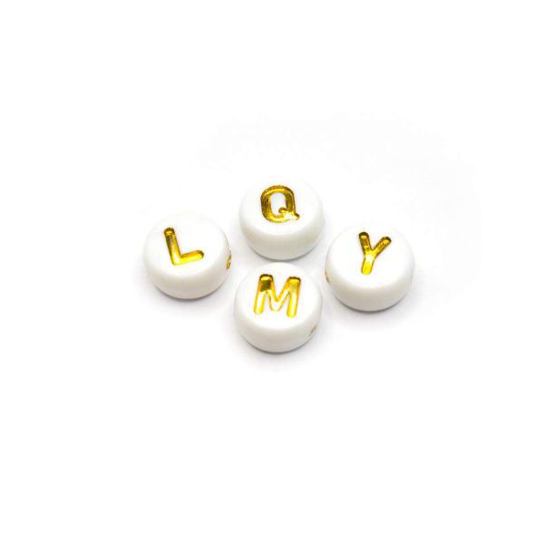 Miçanga Passante Redondo Alfabeto Acrílico Branco Letra Dourada 7mm 100pçs 15g - Macall Imagem de Miçanga Passante Redondo Alfabeto Acrílico Branco Letra Dourada 7mm 100pçs 15g