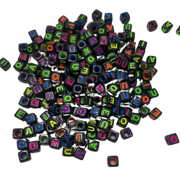 Imagem de miçangas de Letras vogais Redondas e quadradas coloridas crie com diversão bijuterias em geral