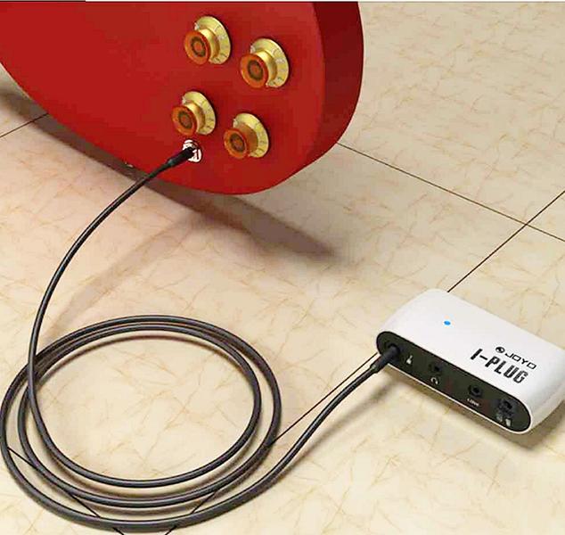 Mini amplificador para guitarra, baixo e violão - Joyo - Portátil funciona com pilhas - Joyo iPlig Imagem de Mini amplificador para guitarra, baixo e violão - Joyo - Portátil funciona com pilhas