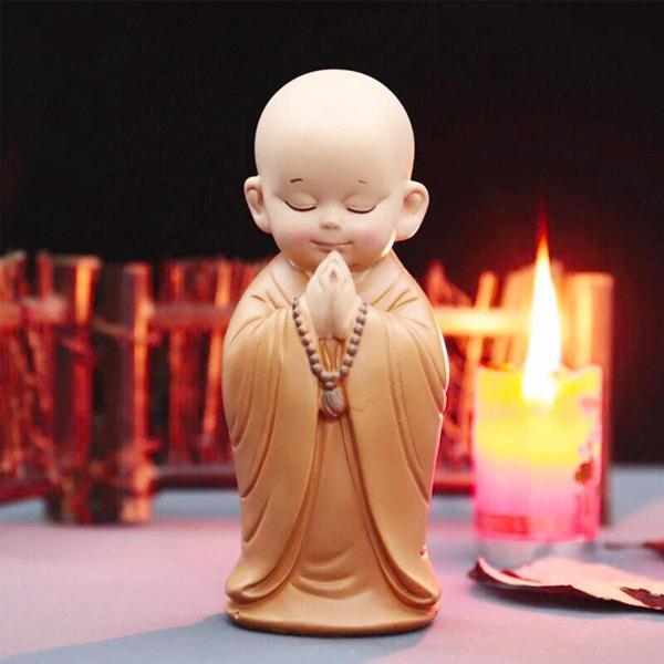 Imagem de Mini Buda Pequeno Monge - Estatueta Adorável para Decoração Criativa