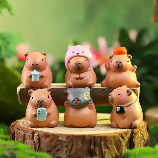 Imagem de Mini Capivara - Figura de Ação em Caixa Cega - Presente de Aniversário e Natal para Crianças