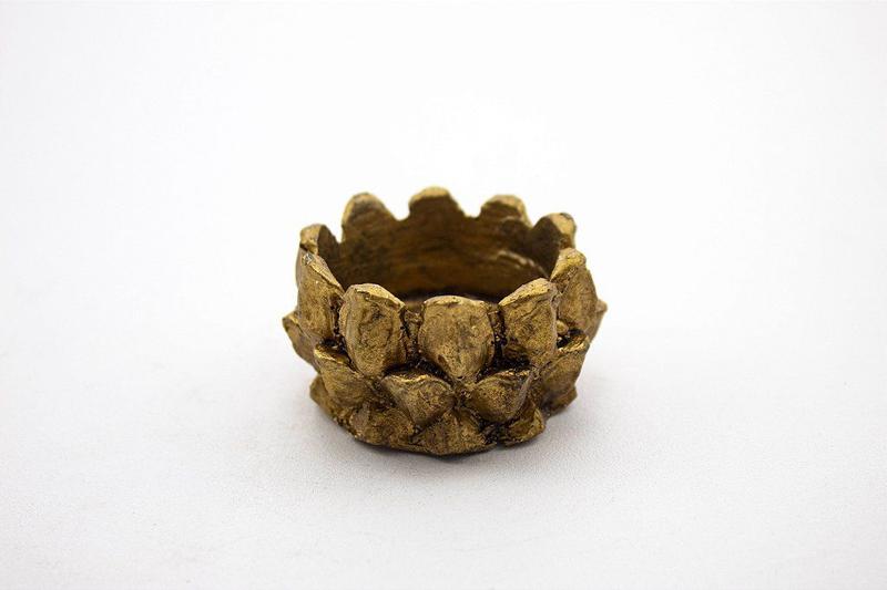 Imagem de Mini Castiçal Flor de Lótus Dourado Resina 5 cm