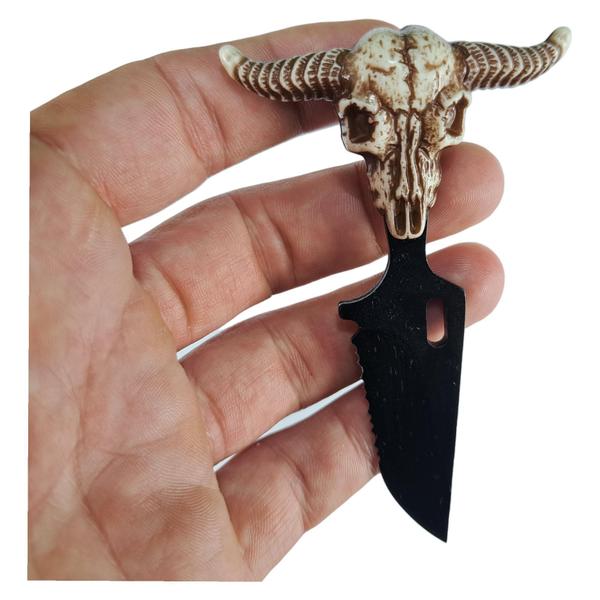 Mini Faca Lâmina Serra Push Dagger Cranio Boi Camping Pesca - Taue Imagem de Mini Faca Lâmina Serra Push Dagger Cranio Boi Camping Pesca