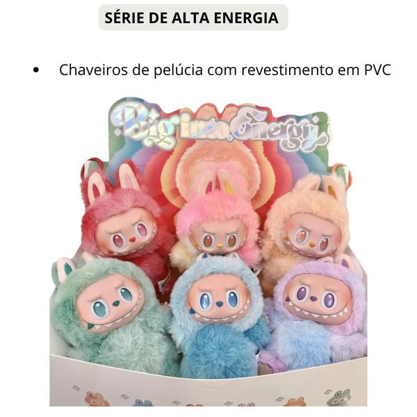 Mini Labubu com chaveiro em edição Big Into Energy - Kit Decoração