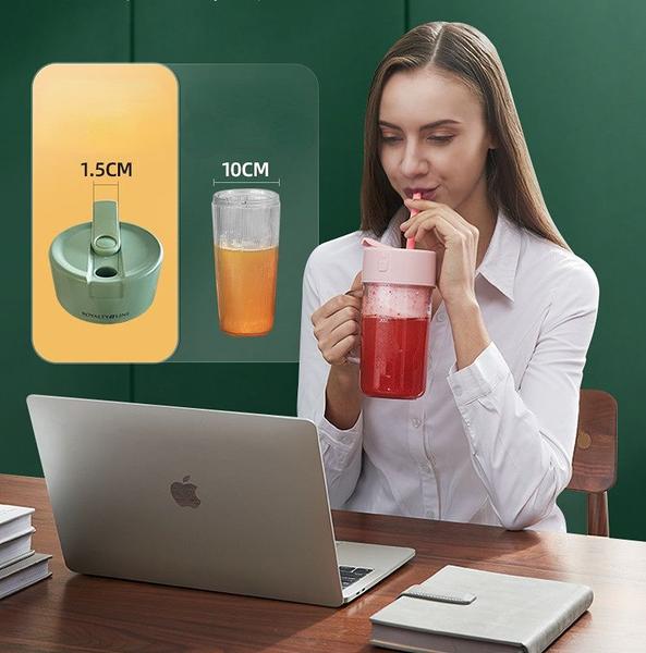 Mini Liquidificador Copo Mixer Mix Usb Recarregável 300ml - COPO LIQUIDIFICADOR Imagem de Mini Liquidificador Copo Mixer Mix Usb Recarregável 300ml