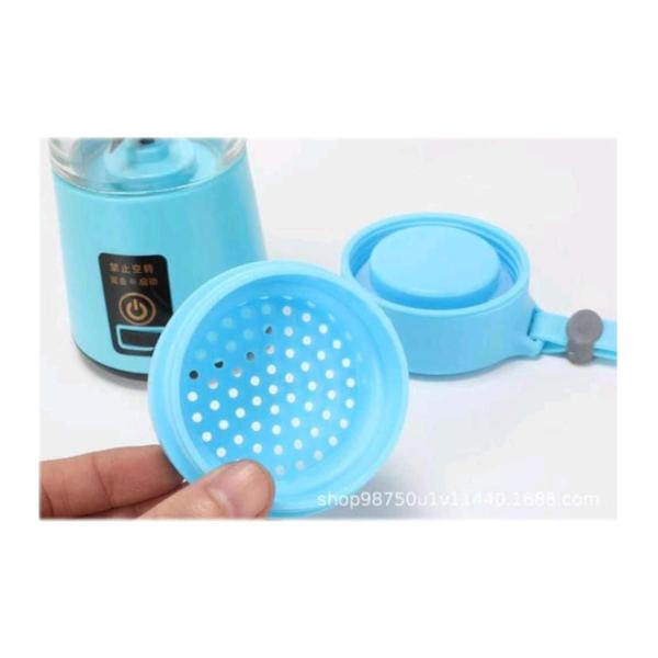 Mini Liquidificador Portátil E Recarregável - Doxa Imagem de Mini Liquidificador Portátil E Recarregável