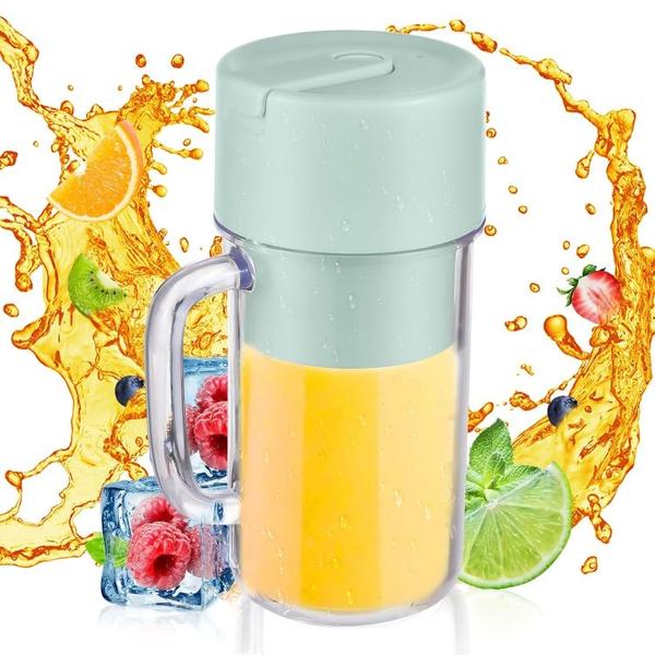 Mini Liquidificador Portátil Para Shake Whey Vitamina Squeeze Fitness Imagem de Mini Liquidificador Portátil Para Shake Whey Vitamina Squeeze Fitness