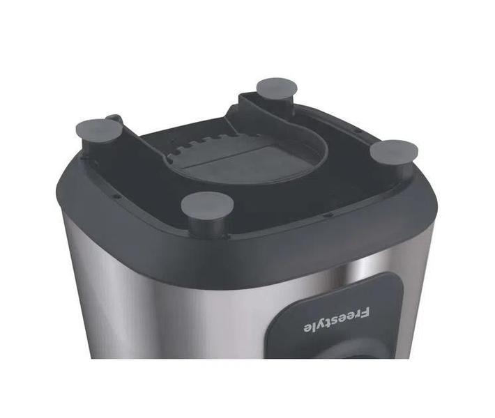 Imagem de Mini Liquidificador Processador Portátil 2 em 1 Black Decker Freestyle LP320